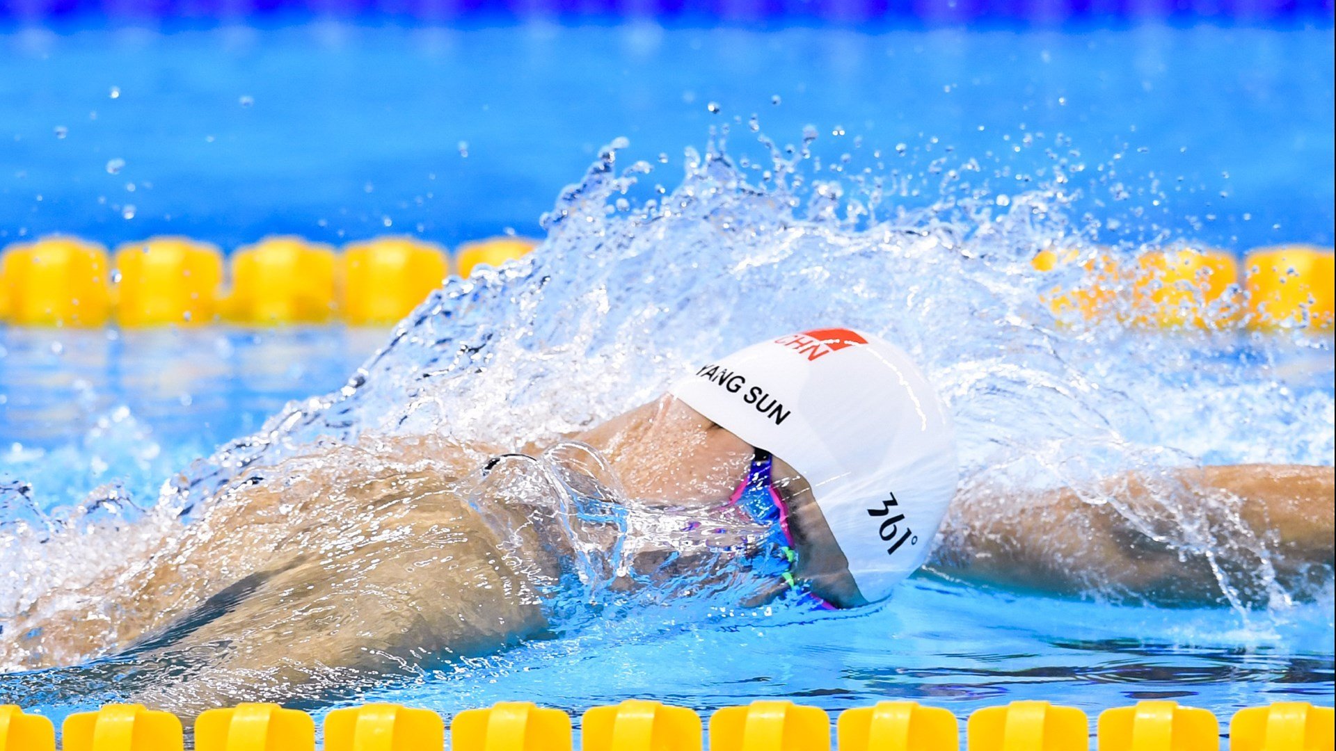 美澳蝶泳收官冲刺惊艳全场，超美的蝶泳